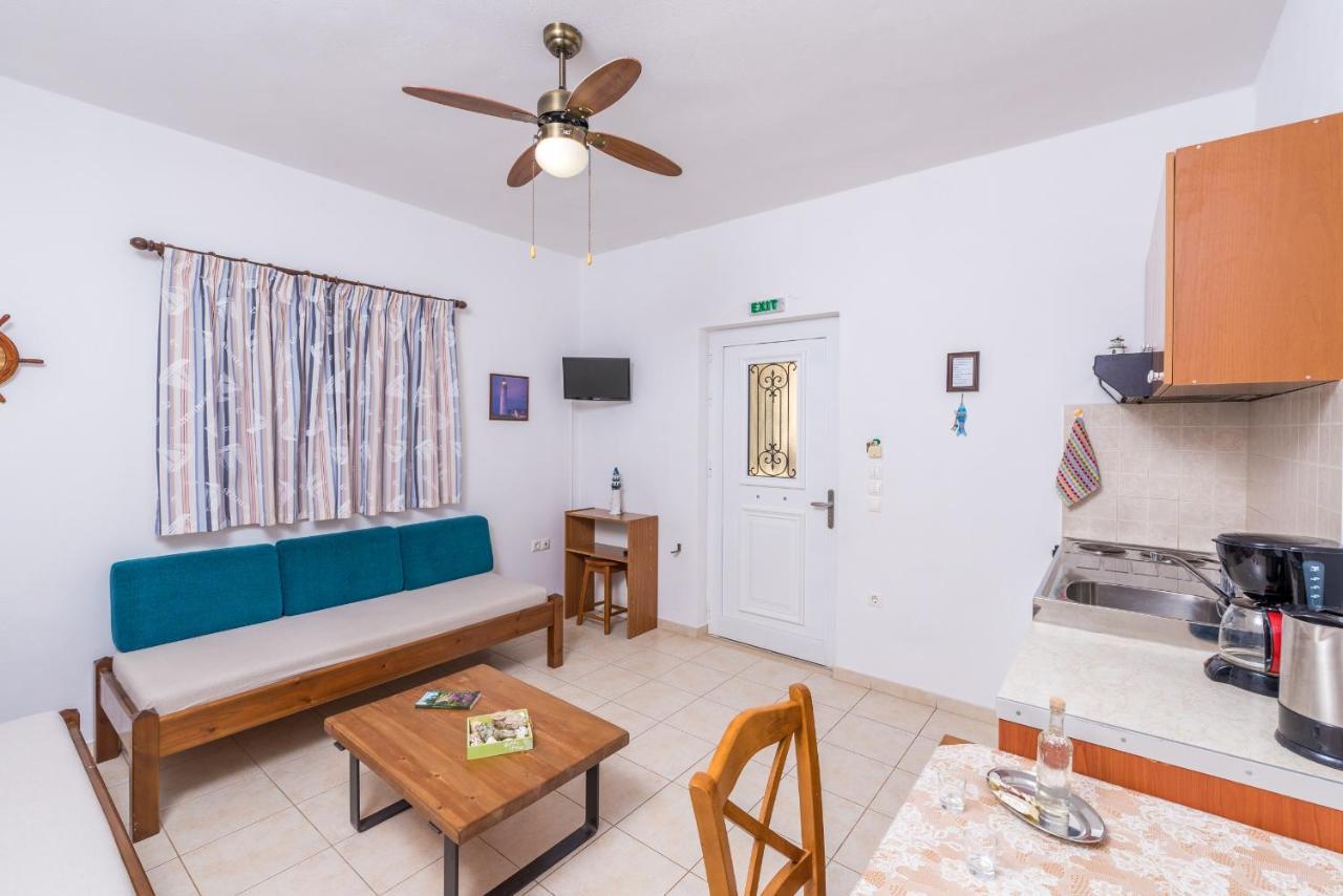 Faros Apartments Xerokampos  Extérieur photo